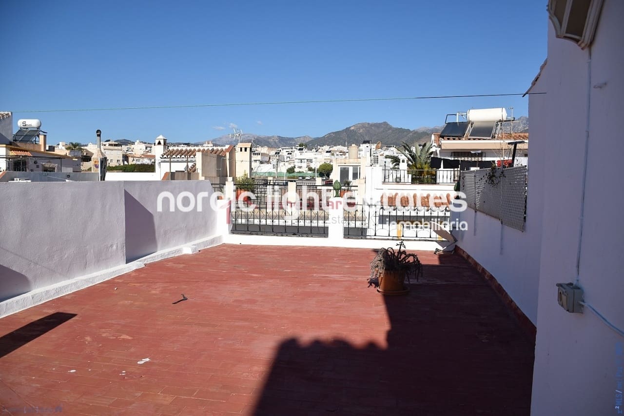 4 soveværelse Semi-Rækkehus til salg i Nerja - € 748.500 (Ref: 8647051)