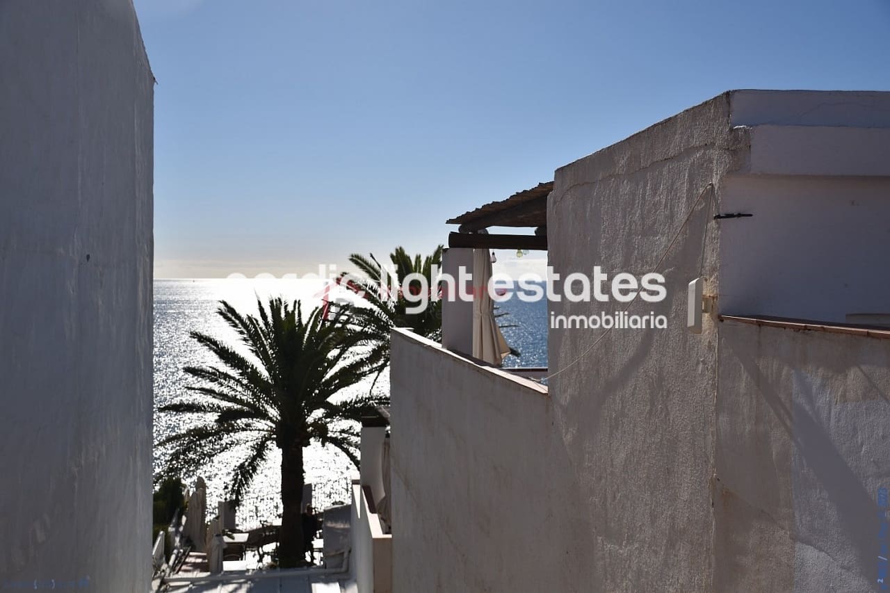 4 soveværelse Semi-Rækkehus til salg i Nerja - € 748.500 (Ref: 8647051)