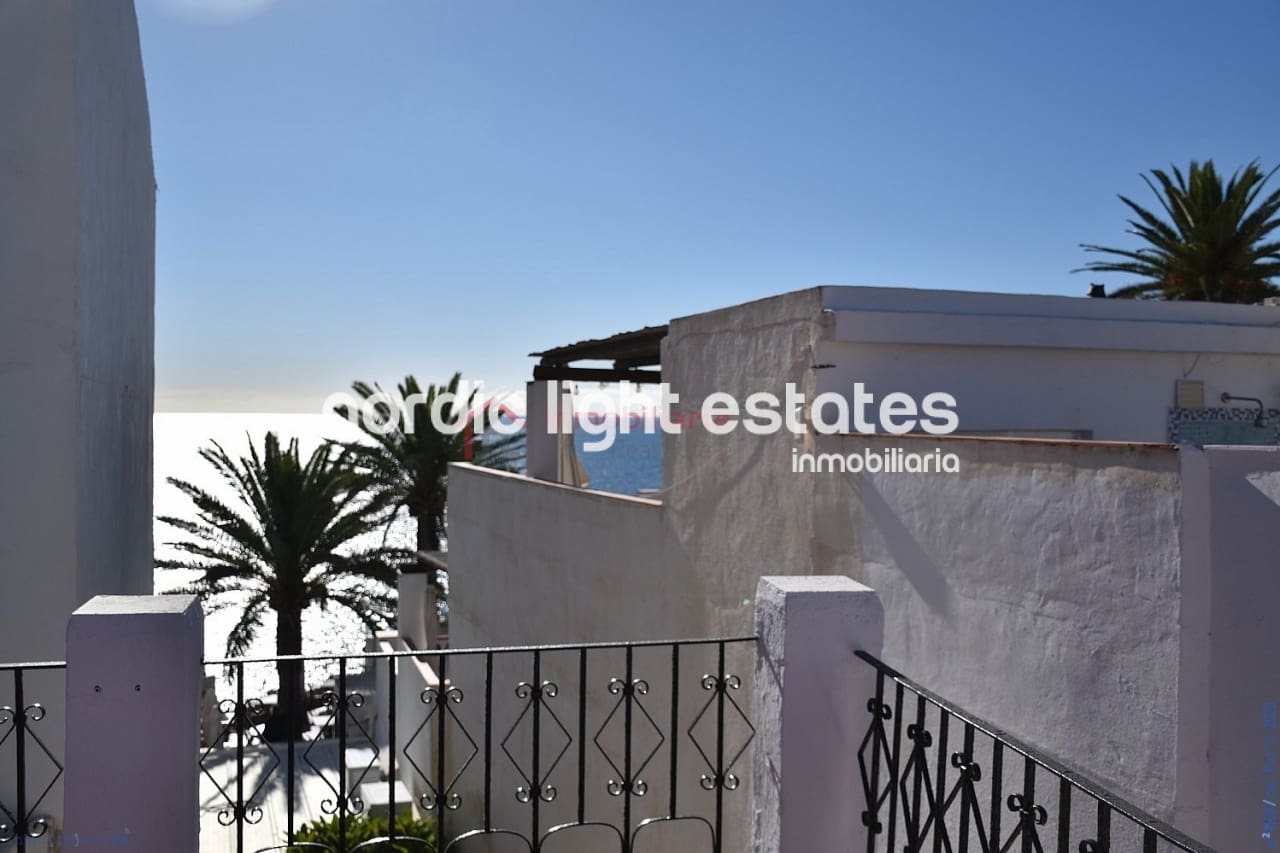 4 soveværelse Semi-Rækkehus til salg i Nerja - € 748.500 (Ref: 8647051)