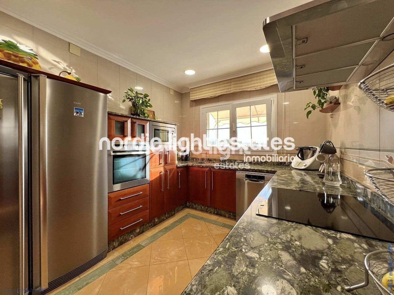 5 camera da letto Villa in vendita in Torre del Mar con piscina garage - 875.000 € (Rif: 8676550)