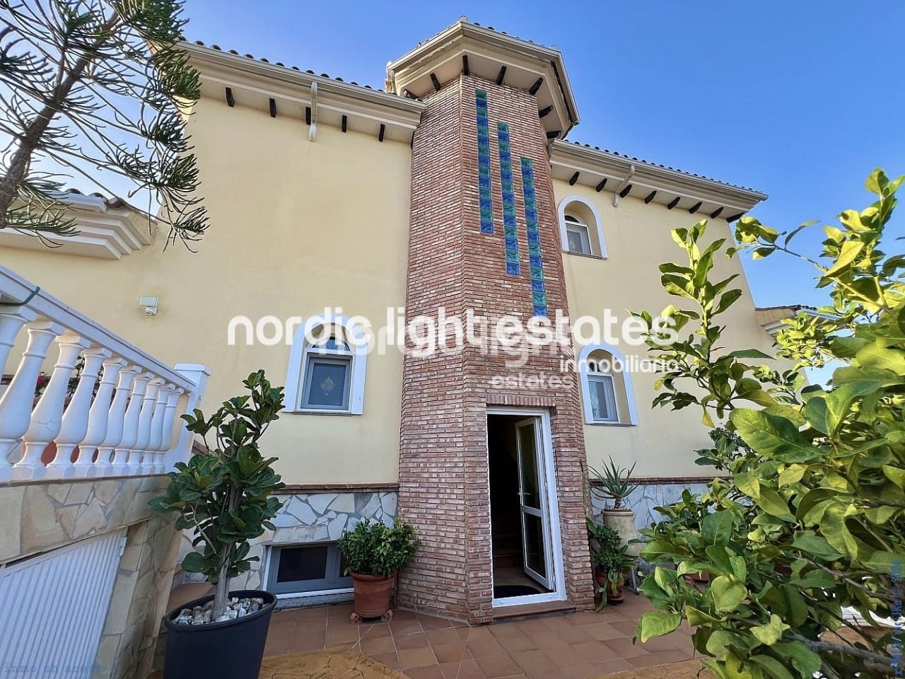 5 camera da letto Villa in vendita in Torre del Mar con piscina garage - 875.000 € (Rif: 8676550)