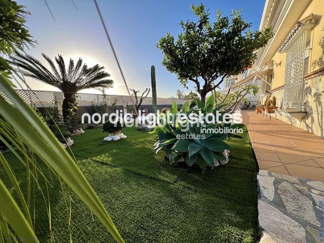 5 camera da letto Villa in vendita in Torre del Mar, Vélez-Málaga con piscina garage - 875.000 € (Rif: 8676550)