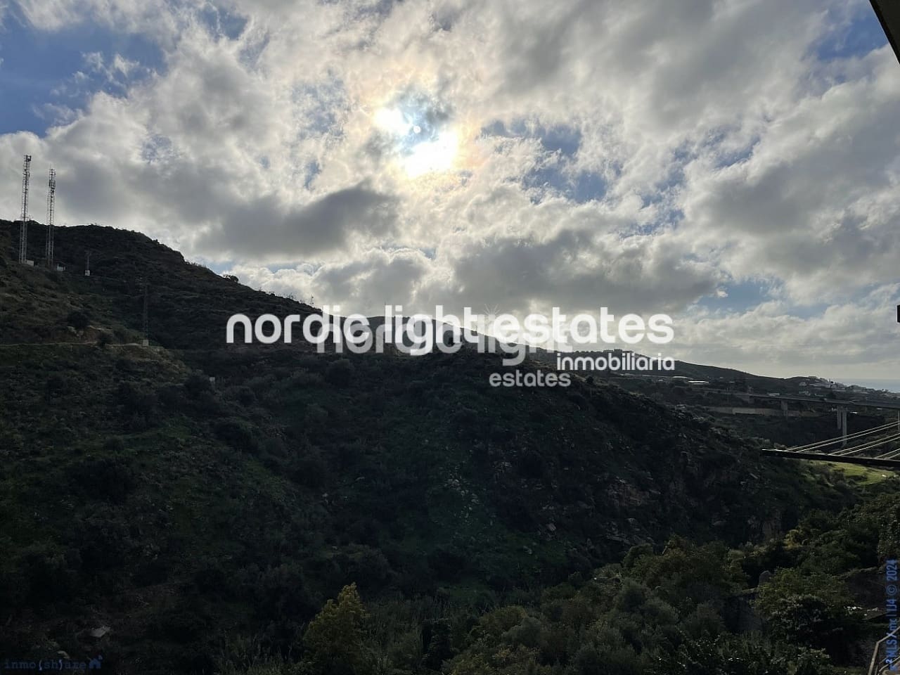 Apartamento de 3 habitaciones en Torrox en venta - 225.000 € (Ref: 8678721)