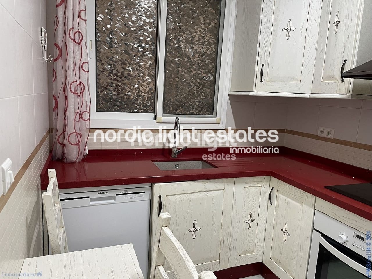 Apartamento de 3 habitaciones en Torrox en venta - 225.000 € (Ref: 8678721)