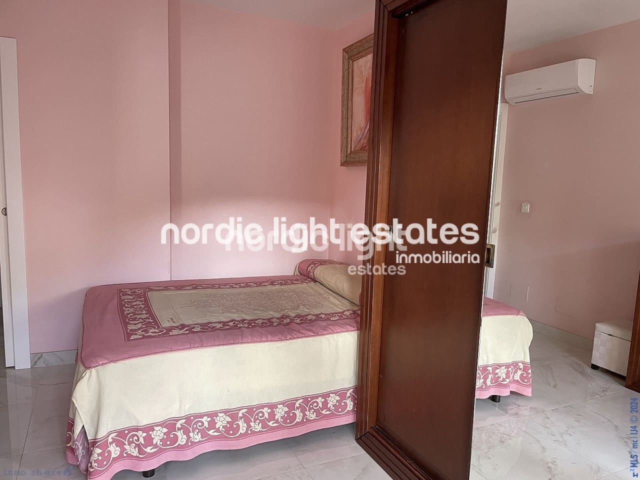 Apartamento de 3 habitaciones en Torrox en venta - 225.000 € (Ref: 8678721)