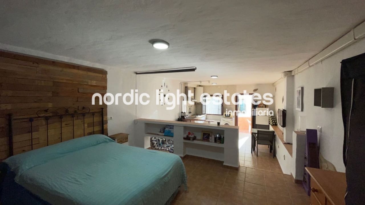 3 bedroom Semi-detached Villa for sale in Nerja with pool - € 340,000 (Ref: 8724832)