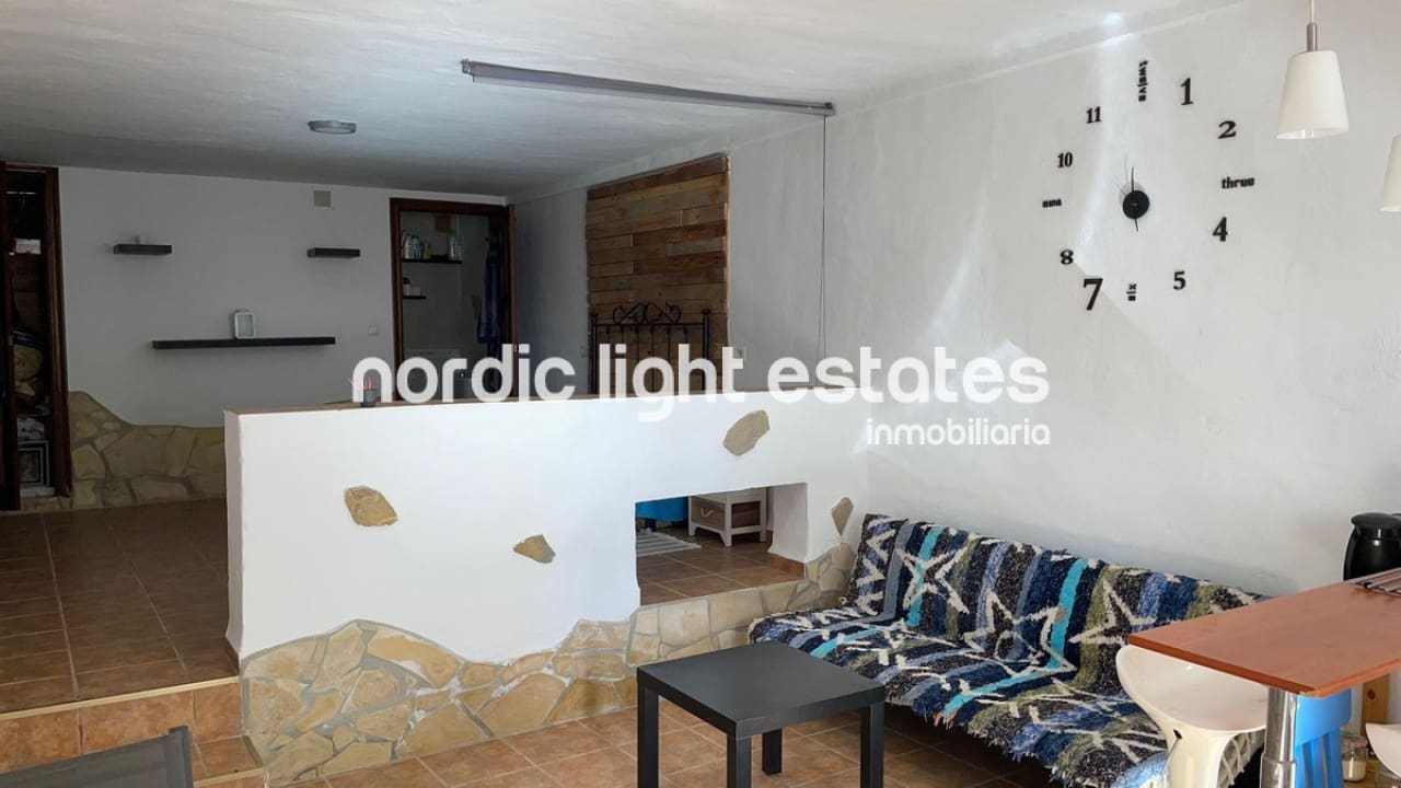 3 bedroom Semi-detached Villa for sale in Nerja with pool - € 340,000 (Ref: 8724832)