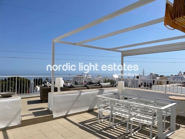 4 bedroom Villa for sale in Nerja with pool - € 699,000 (Ref: 8758565)