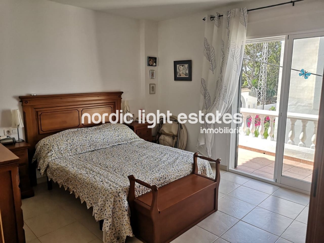 3 soveværelse Villa til salg i Torrox-Costa med swimmingpool garage - € 425.000 (Ref: 8784283)