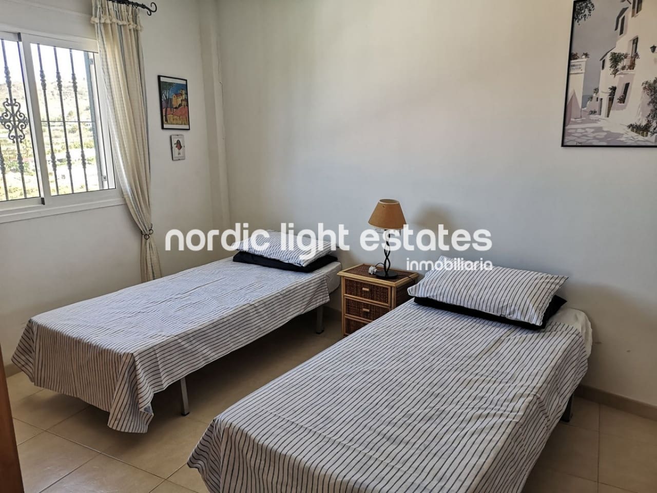 3 soveværelse Villa til salg i Torrox-Costa med swimmingpool garage - € 425.000 (Ref: 8784283)