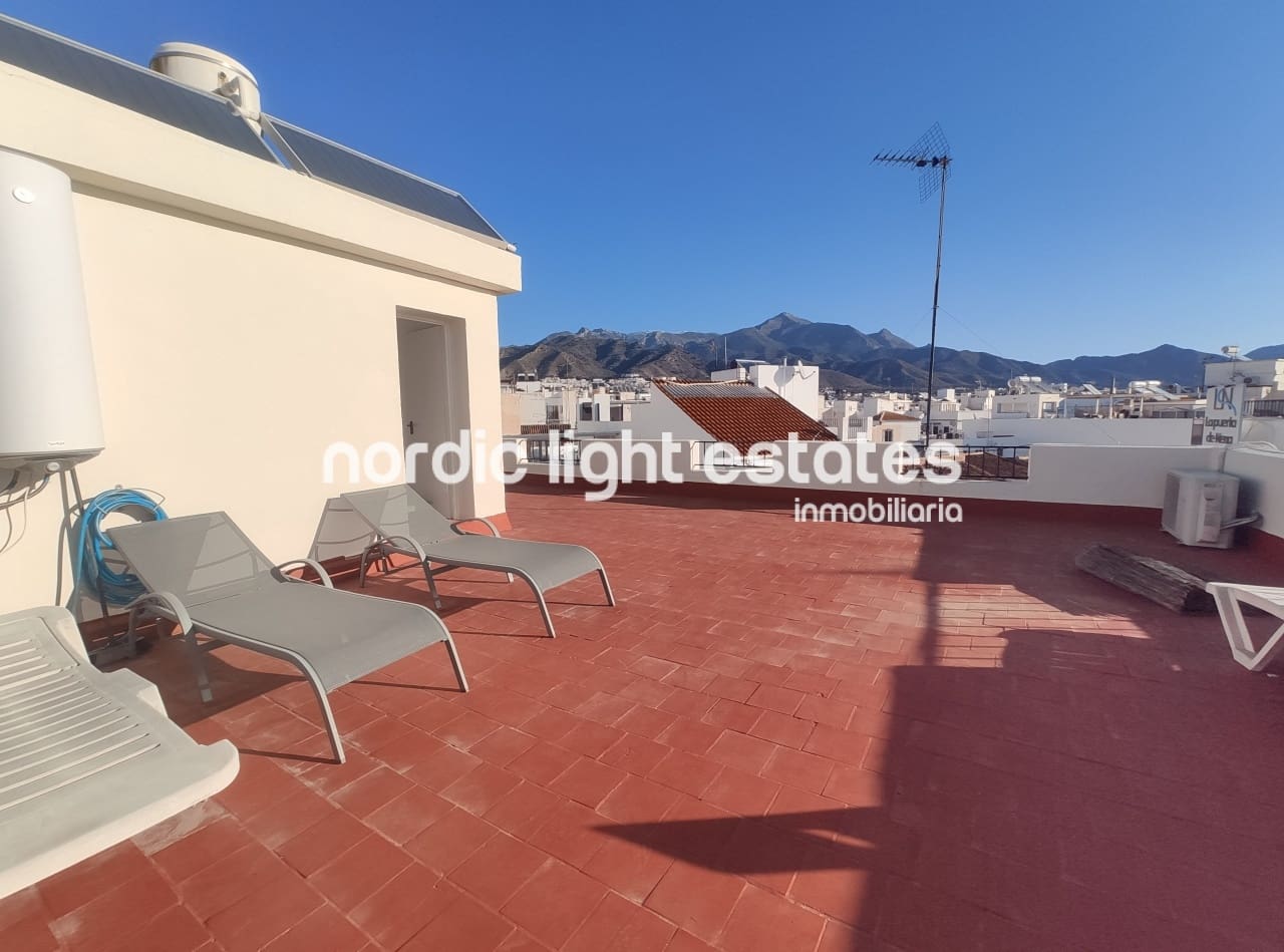3 soverom Leilighet til leie i Nerja - € 1 300 (Ref: 8789876)