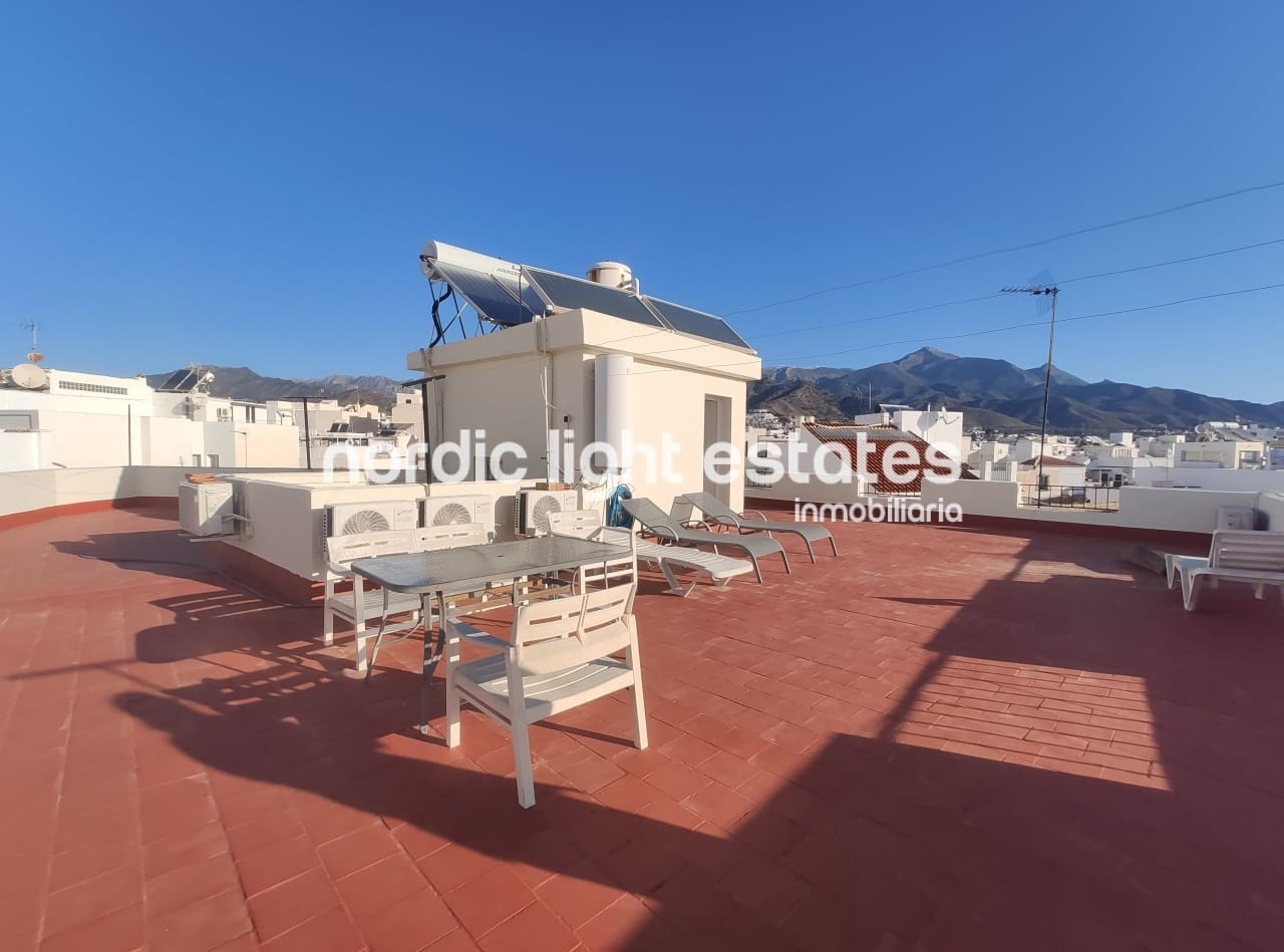 3 soverom Leilighet til leie i Nerja - € 1 300 (Ref: 8789876)