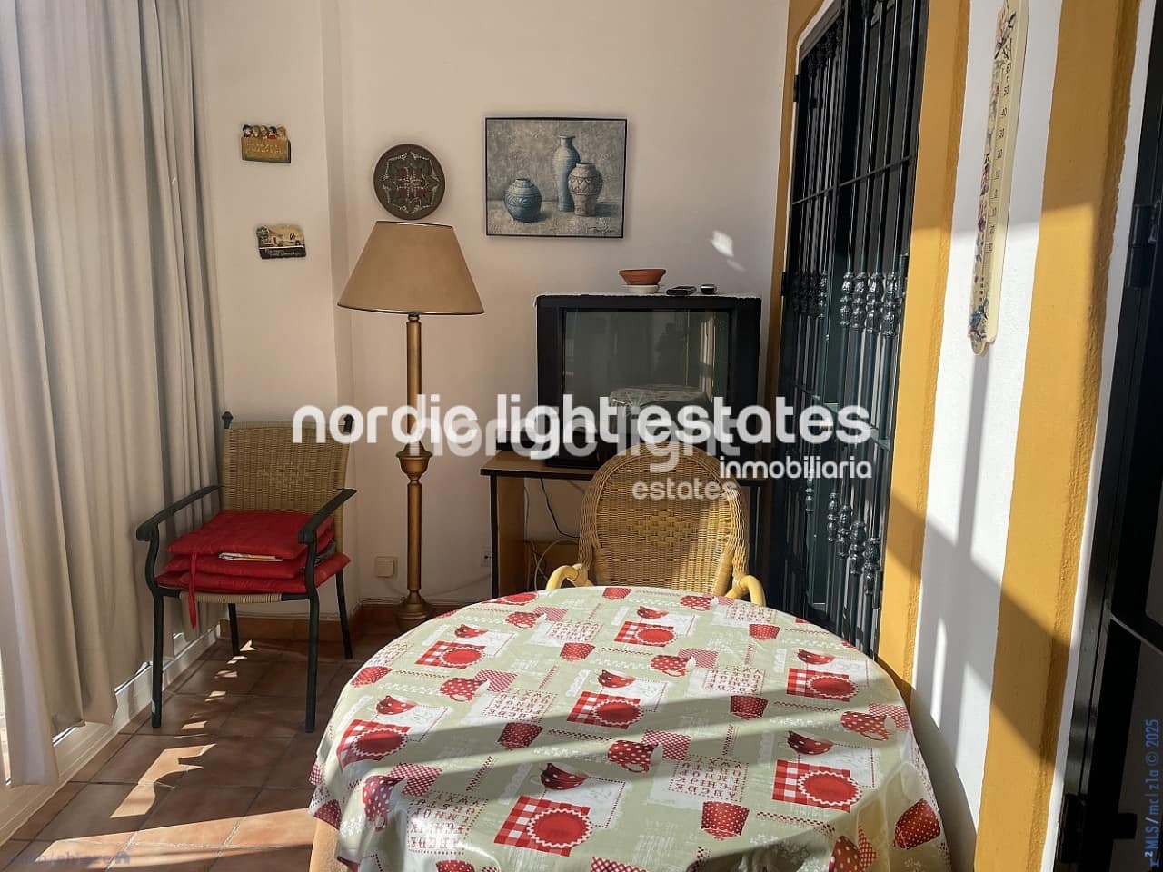 4 soveværelse Semi-Rækkehus til salg i Torrox-Costa med swimmingpool garage - € 490.000 (Ref: 8800035)