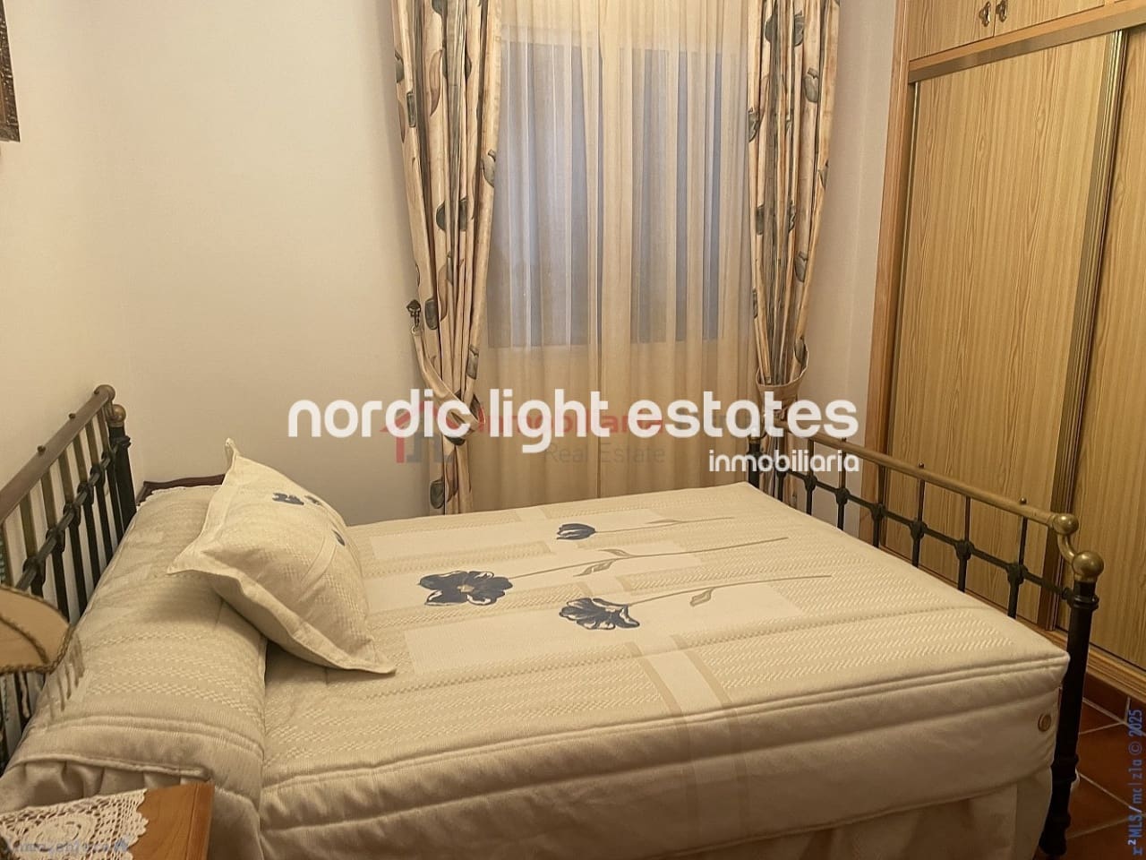 4 soveværelse Semi-Rækkehus til salg i Torrox-Costa med swimmingpool garage - € 490.000 (Ref: 8800035)