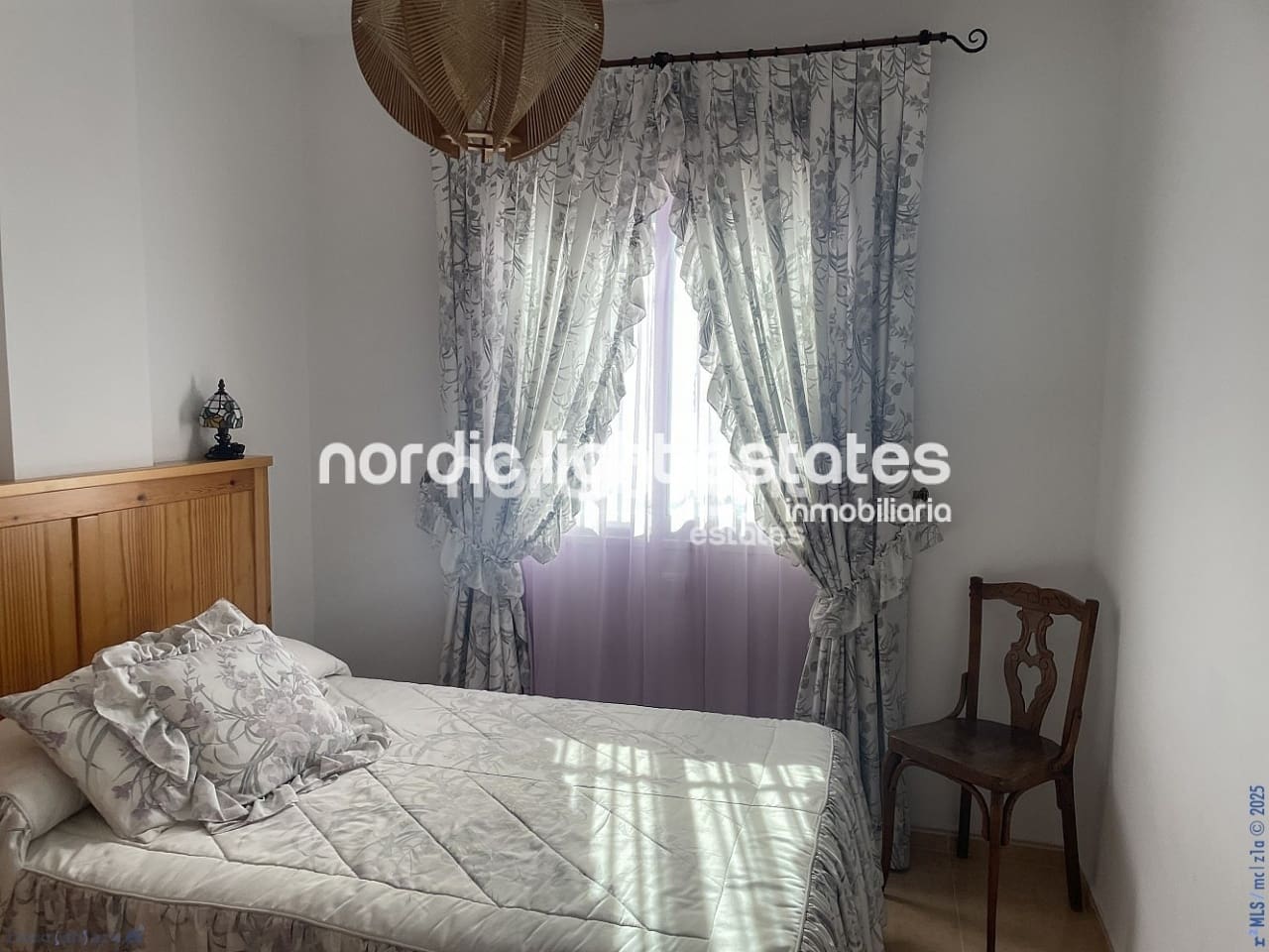 4 soveværelse Semi-Rækkehus til salg i Torrox-Costa med swimmingpool garage - € 490.000 (Ref: 8800035)