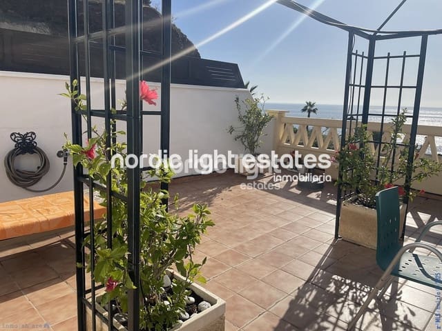 4 soveværelse Semi-Rækkehus til salg i Torrox-Costa, Torrox med swimmingpool garage - € 490.000 (Ref: 8800035)