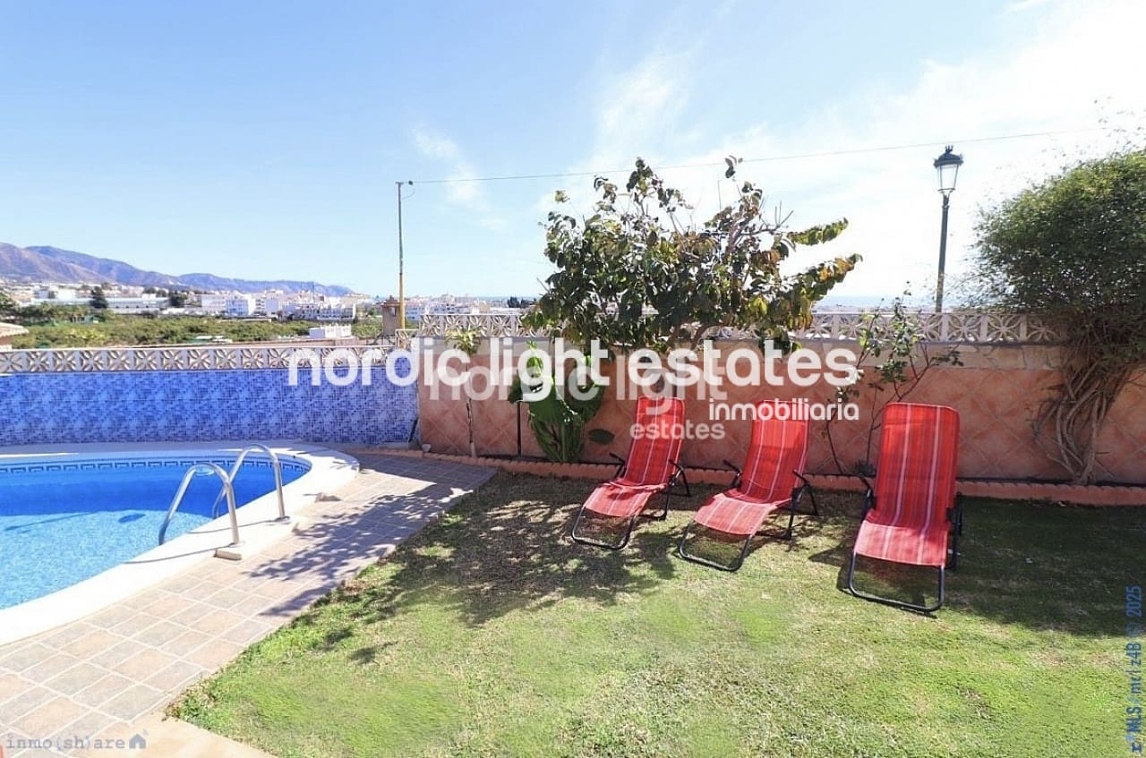 3 bedroom Villa for sale in Nerja with pool garage - € 449,000 (Ref: 8802539)