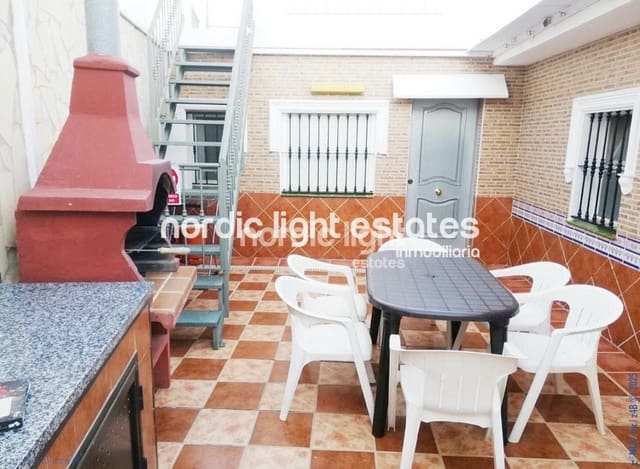 3 bedroom Villa for sale in Nerja with pool garage - € 449,000 (Ref: 8802539)