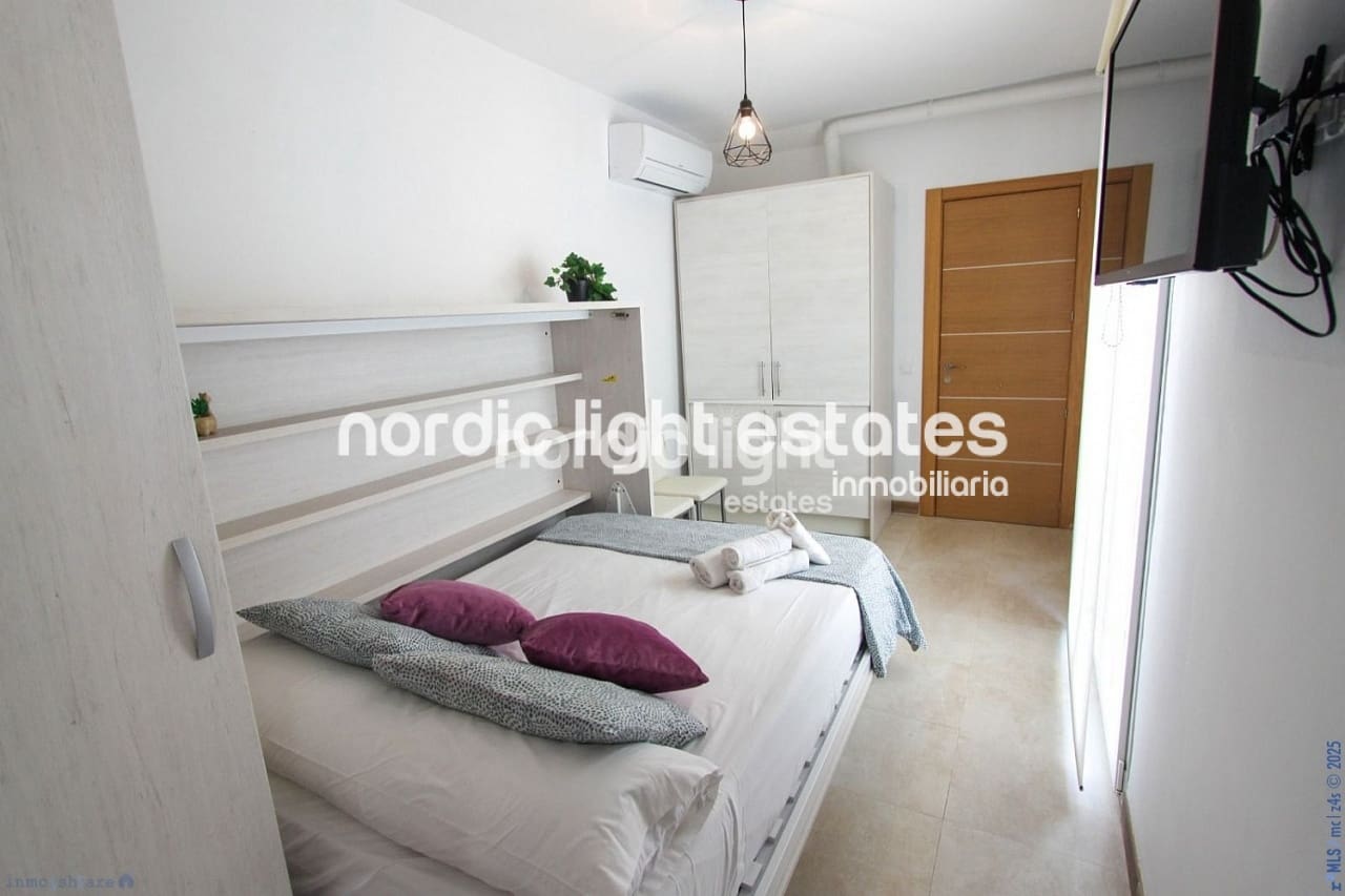 3 makuuhuone Paritalo myytävänä paikassa Torrox - 160 000 € (Ref: 8814650)