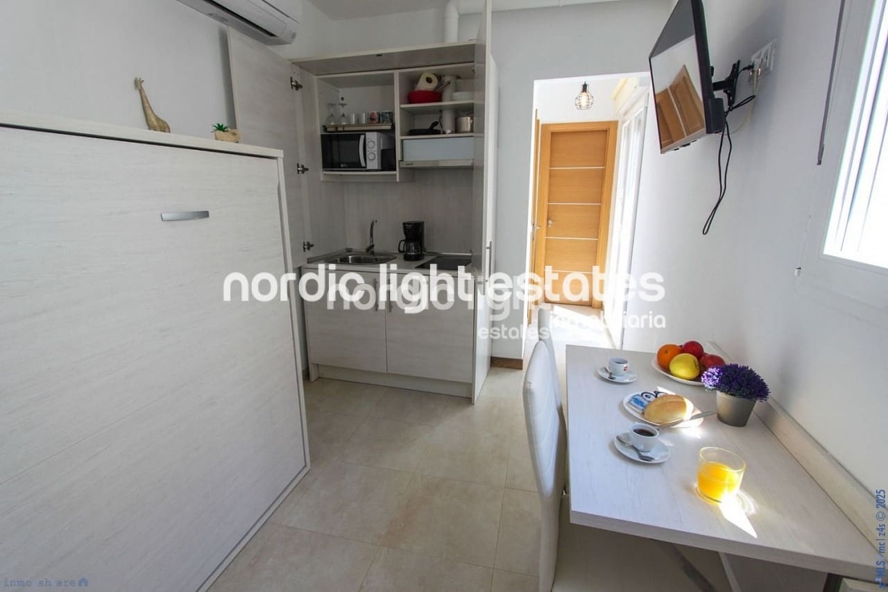 3 makuuhuone Paritalo myytävänä paikassa Torrox - 160 000 € (Ref: 8814650)