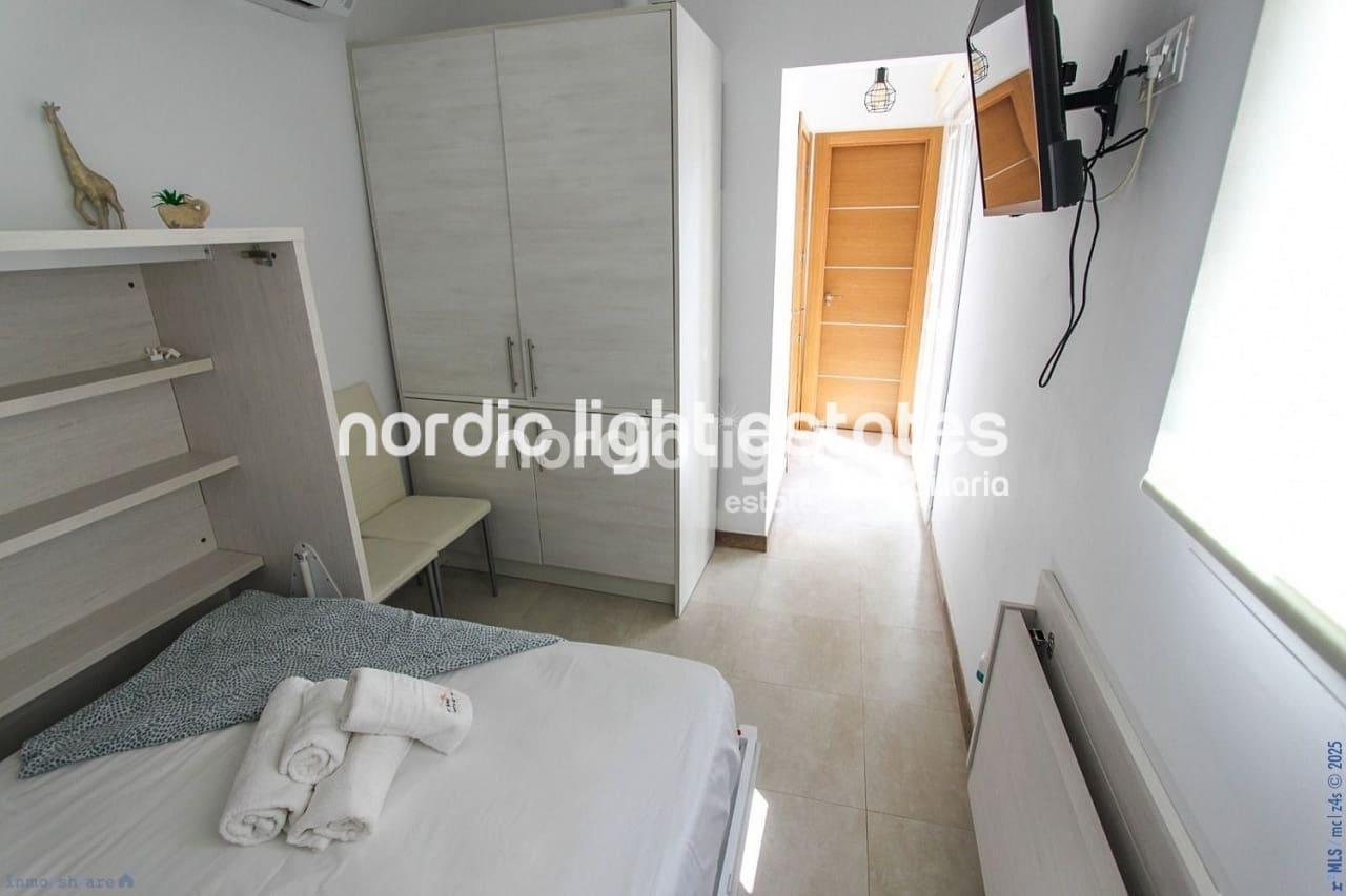 3 makuuhuone Paritalo myytävänä paikassa Torrox - 160 000 € (Ref: 8814650)