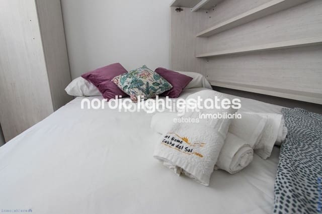 Pareado de 3 habitaciones en Torrox en venta - 160.000 € (Ref: 8814650)