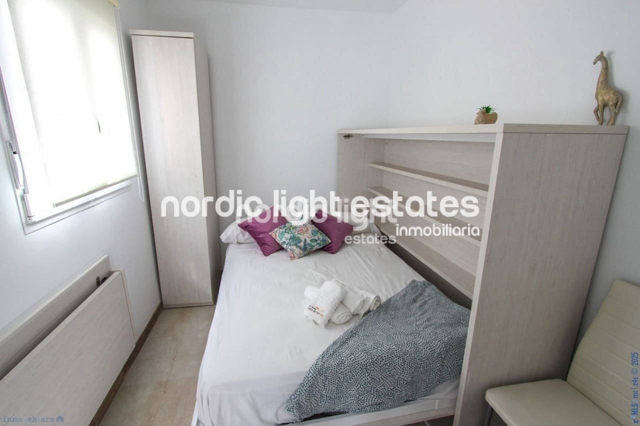 3 makuuhuone Paritalo myytävänä paikassa Torrox - 160 000 € (Ref: 8814650)