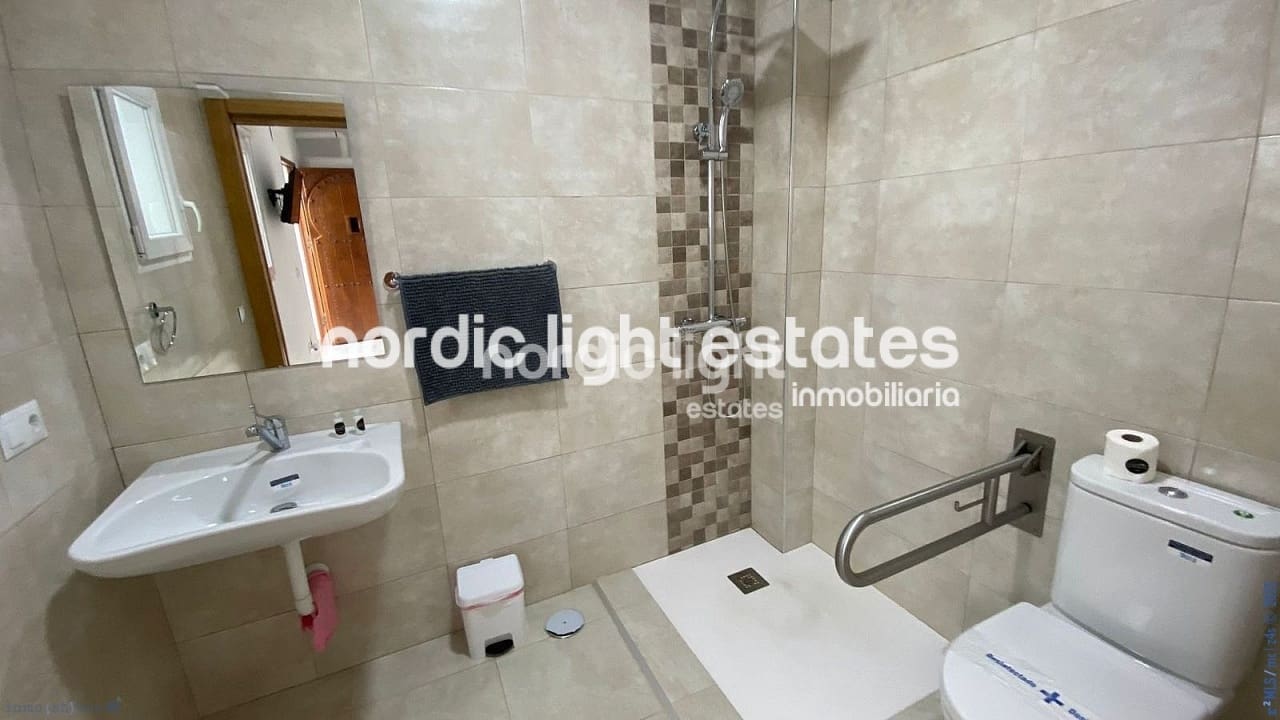 3 makuuhuone Paritalo myytävänä paikassa Torrox - 160 000 € (Ref: 8814650)