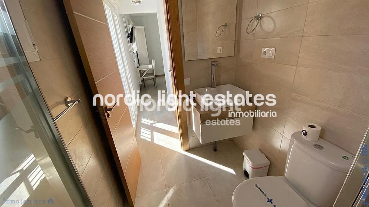 3 makuuhuone Paritalo myytävänä paikassa Torrox - 160 000 € (Ref: 8814650)