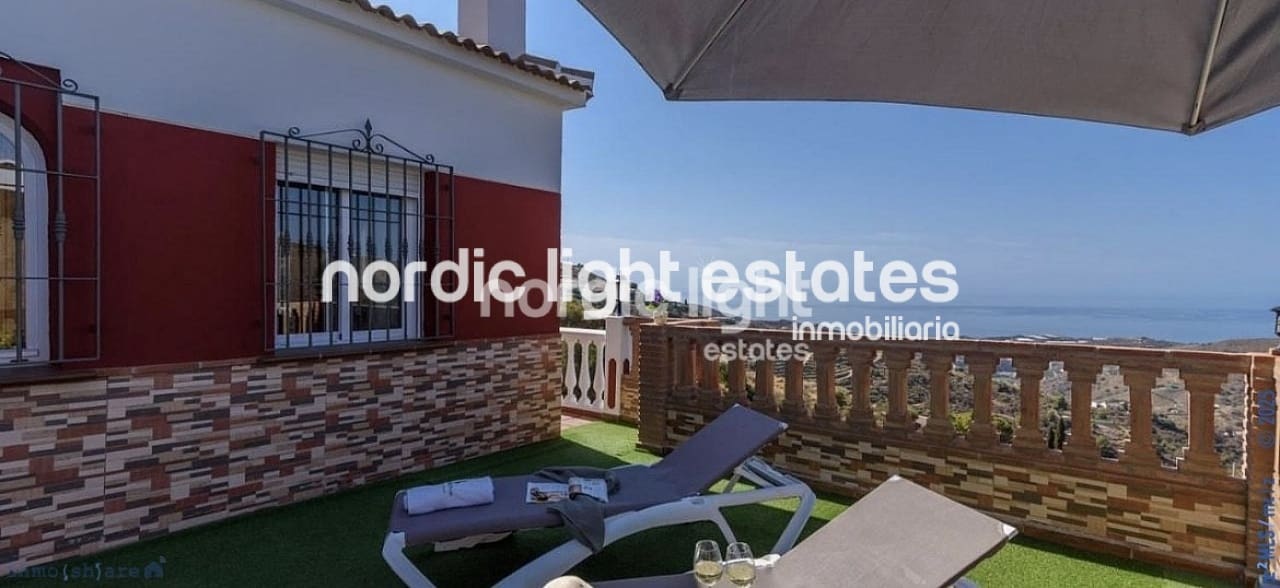 3 sypialnia Finka/Dom wiejski na sprzedaż w Torrox z basenem - 420 000 € (Ref: 8814651)