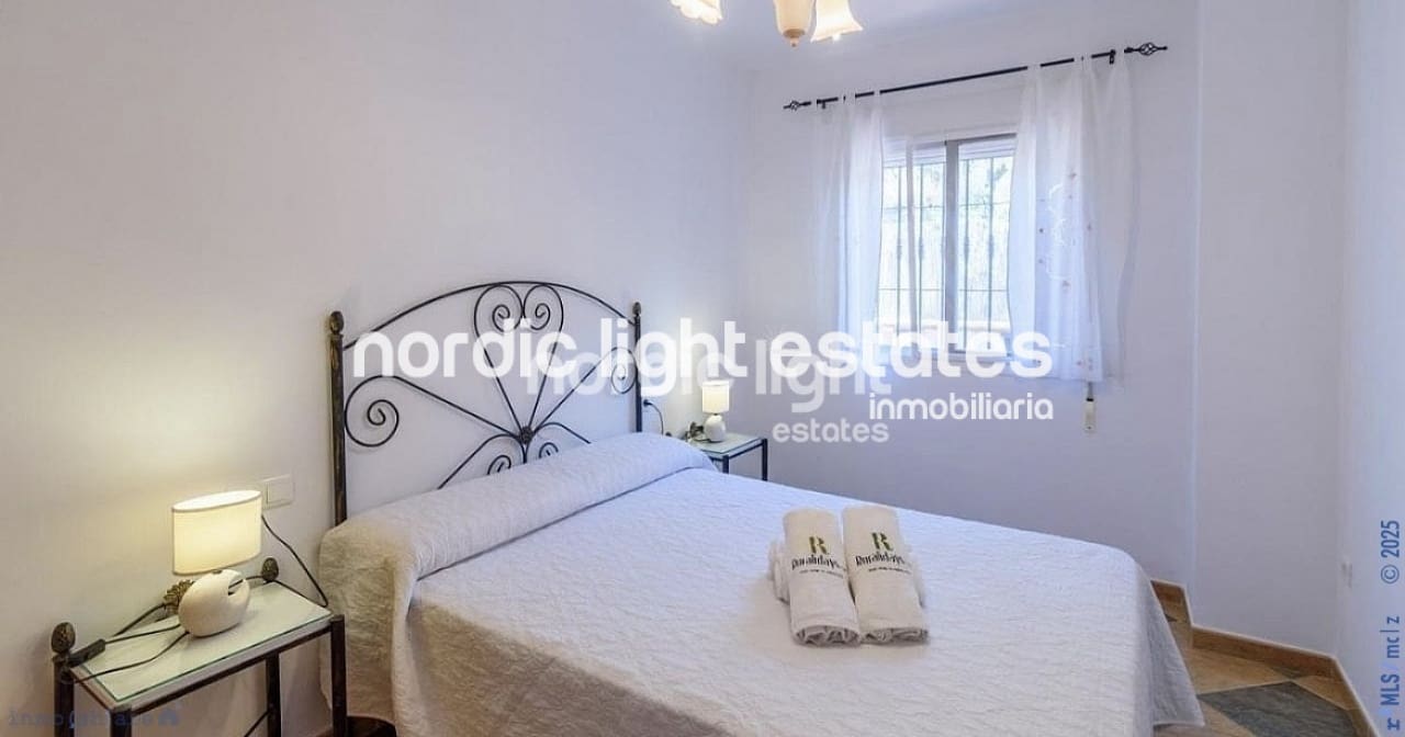 3 sypialnia Finka/Dom wiejski na sprzedaż w Torrox z basenem - 420 000 € (Ref: 8814651)