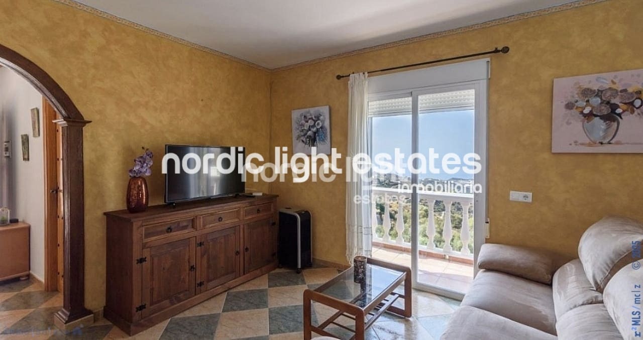 3 sypialnia Finka/Dom wiejski na sprzedaż w Torrox z basenem - 420 000 € (Ref: 8814651)