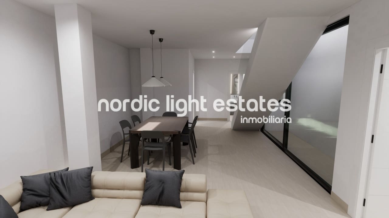 Chalet de 3 habitaciones en Nerja en venta con piscina garaje - 775.000 € (Ref: 8826414)