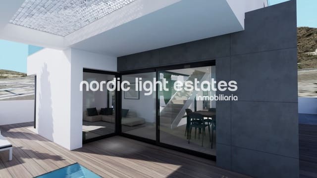 Chalet de 3 habitaciones en Nerja en venta con piscina garaje - 775.000 € (Ref: 8826414)