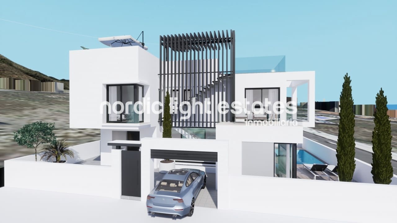 Chalet de 3 habitaciones en Nerja en venta con piscina garaje - 775.000 € (Ref: 8826414)