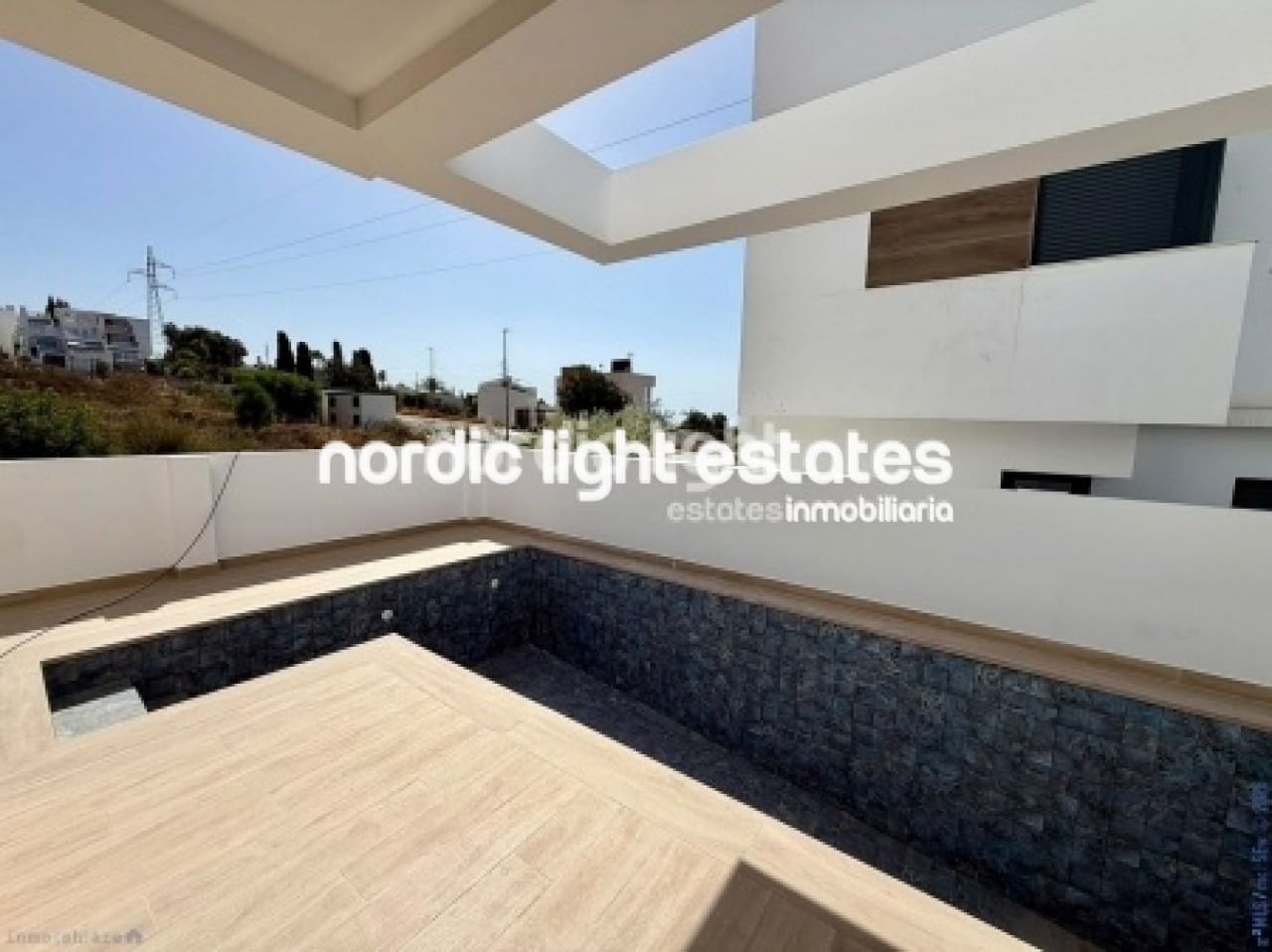 3 soveværelse Villa til salg i Nerja med swimmingpool garage - € 795.000 (Ref: 8826414)