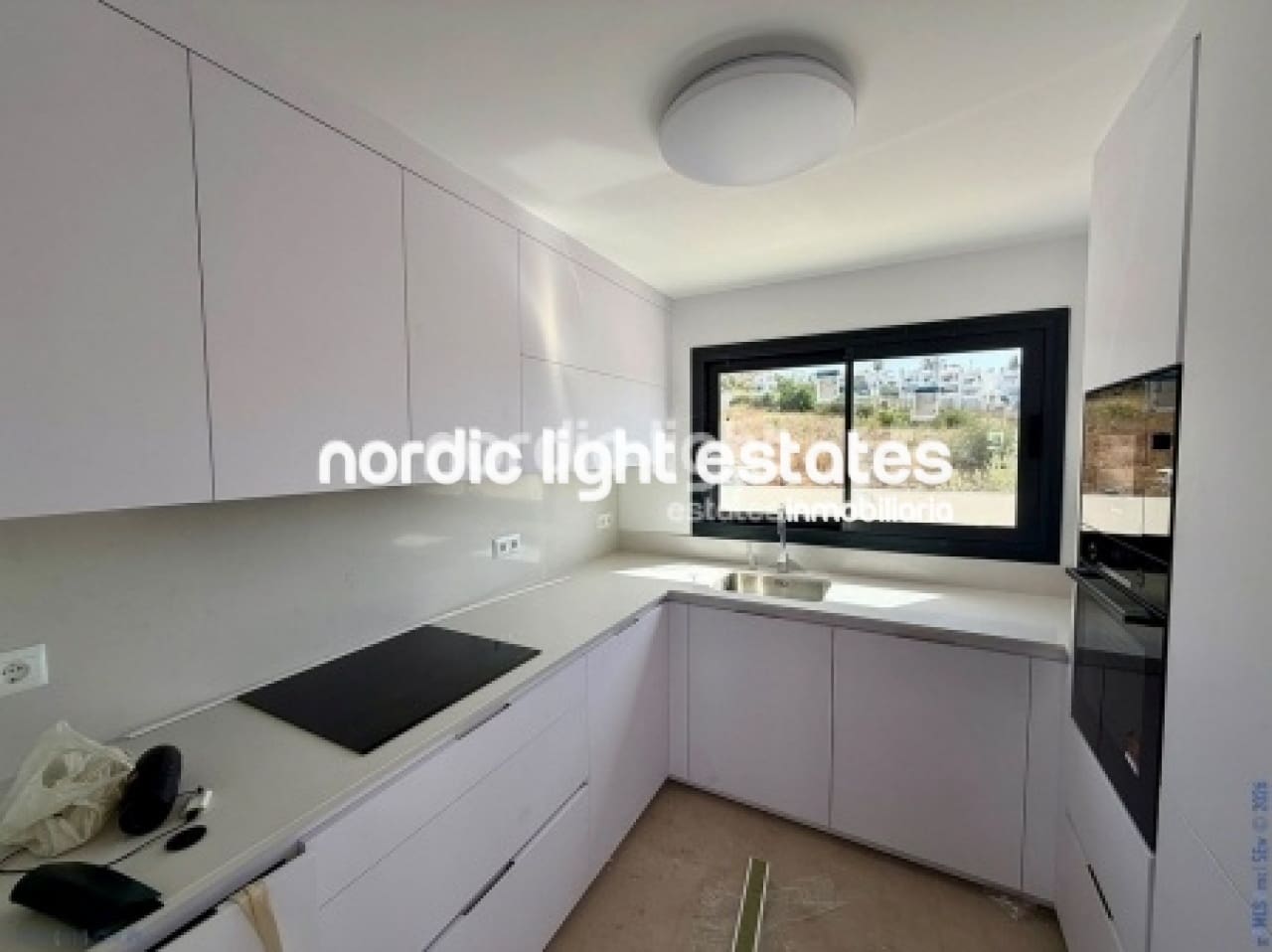 3 soveværelse Villa til salg i Nerja med swimmingpool garage - € 795.000 (Ref: 8826414)