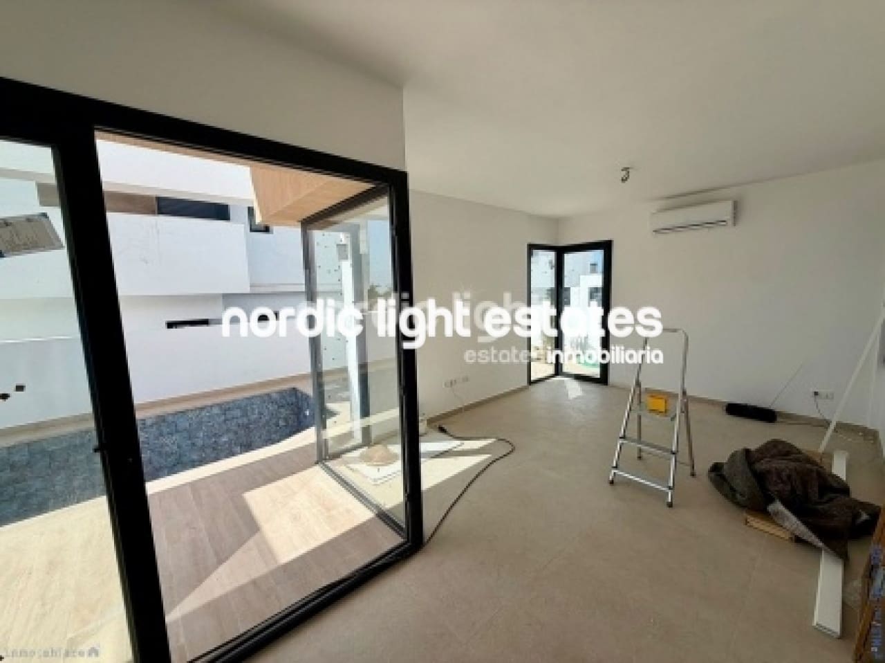3 soveværelse Villa til salg i Nerja med swimmingpool garage - € 795.000 (Ref: 8826414)