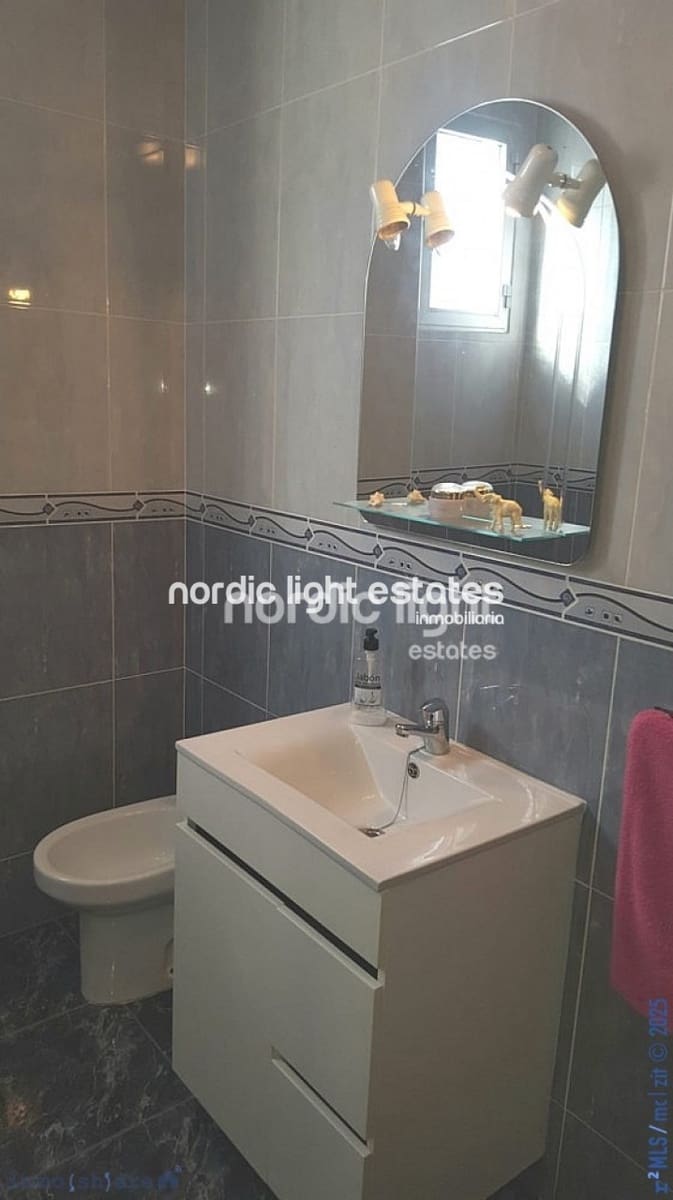 3 makuuhuone Paritalo myytävänä paikassa Algarrobo mukana 
autotalli - 250 000 € (Ref: 8840145)