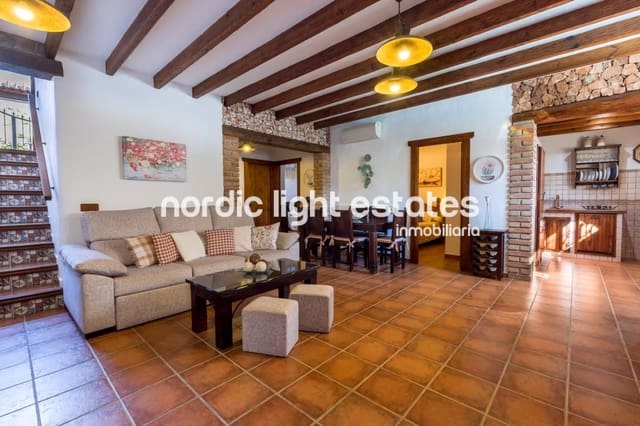 Apartamento de 2 habitaciones en Nerja en alquiler con piscina garaje - 870 € (Ref: 8840146)