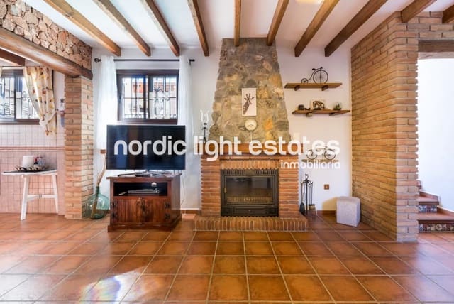 Apartamento de 2 habitaciones en Nerja en alquiler con piscina garaje - 870 € (Ref: 8840146)