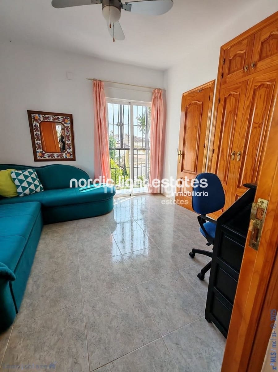 5 chambre Villa/Maison à vendre à Nerja avec piscine - 1 095 000 € (Ref: 8846052)