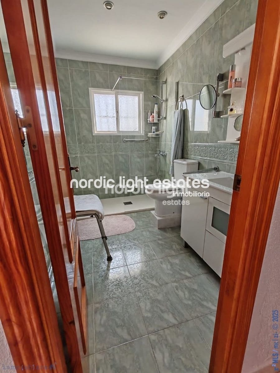 5 chambre Villa/Maison à vendre à Nerja avec piscine - 1 095 000 € (Ref: 8846052)