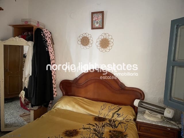 2 soveværelse Semi-Rækkehus til salg i Torrox - € 105.000 (Ref: 8850504)