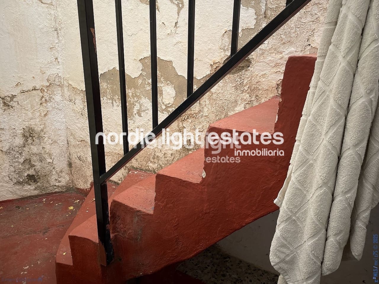 2 soveværelse Semi-Rækkehus til salg i Torrox - € 105.000 (Ref: 8850504)