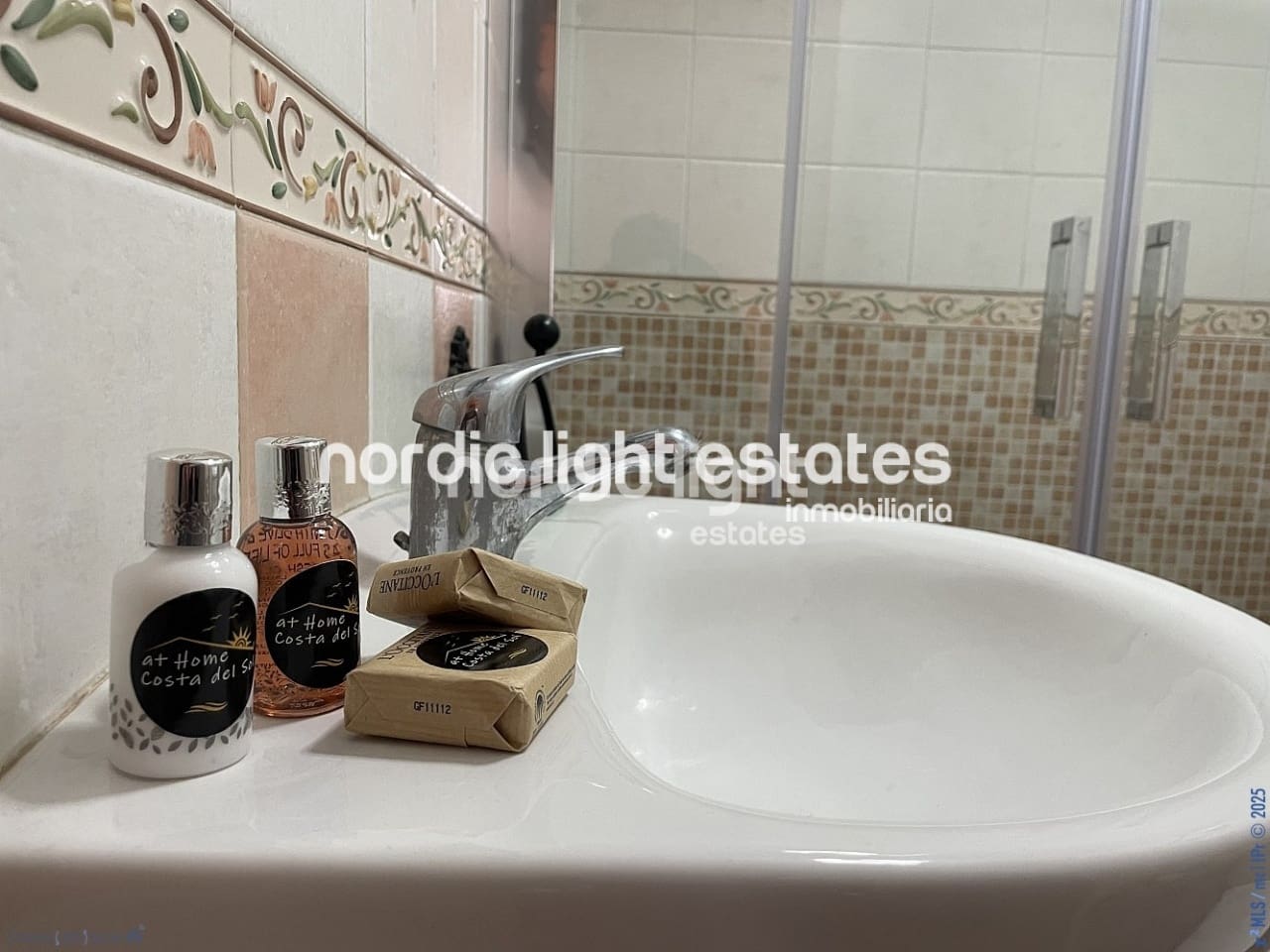 2 camera da letto Villetta Bifamiliare in vendita in Nerja con piscina - 300.000 € (Rif: 8868194)