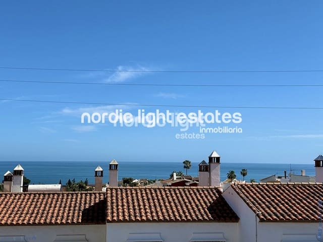 4 makuuhuone Paritalo myytävänä paikassa Chilches, Vélez-Málaga mukana 
autotalli - 450 000 € (Ref: 8924925)