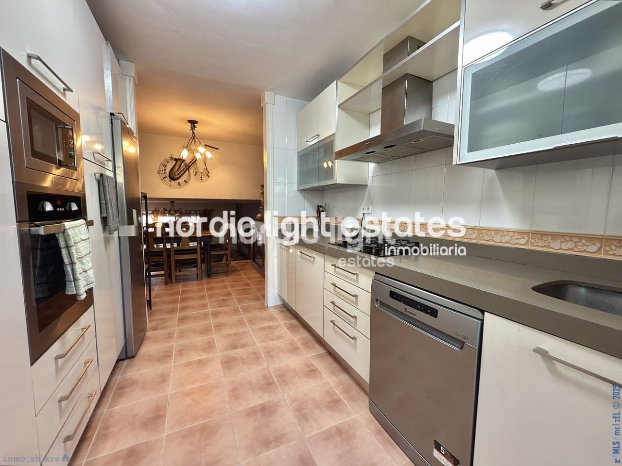 4 sypialnia Dom blizniak na sprzedaż w Chilches z garażem - 450 000 € (Ref: 8924925)