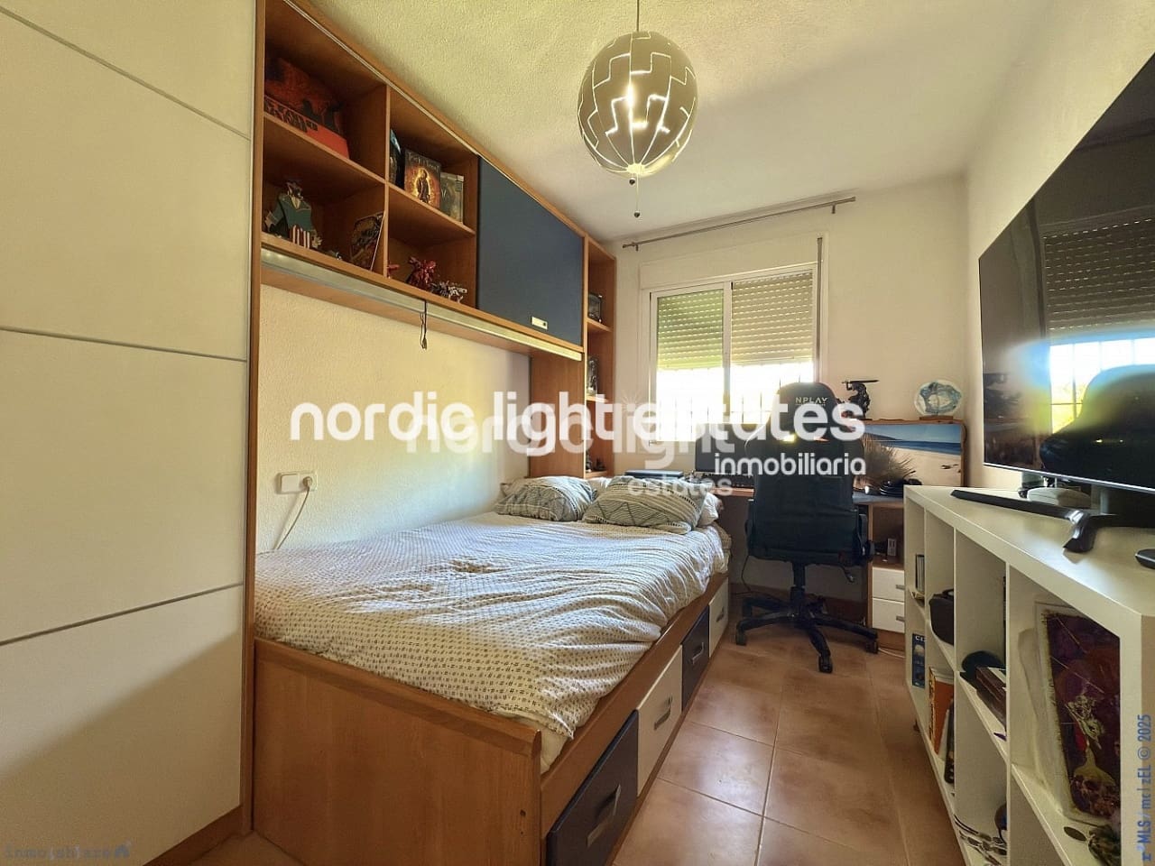 4 sypialnia Dom blizniak na sprzedaż w Chilches z garażem - 450 000 € (Ref: 8924925)