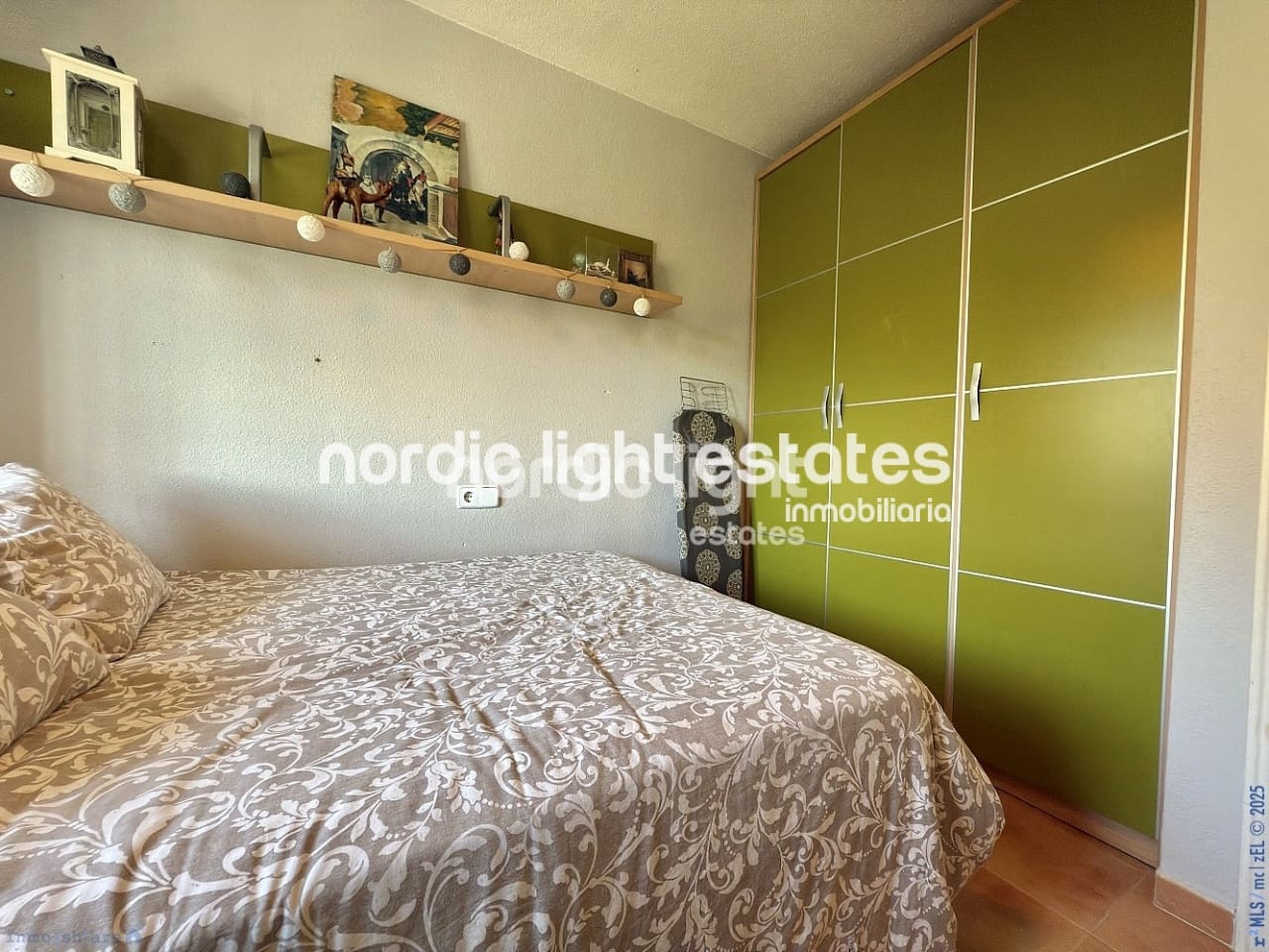 4 sypialnia Dom blizniak na sprzedaż w Chilches z garażem - 450 000 € (Ref: 8924925)